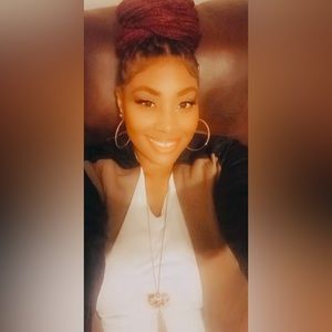 Meet your Posher, Sekerra